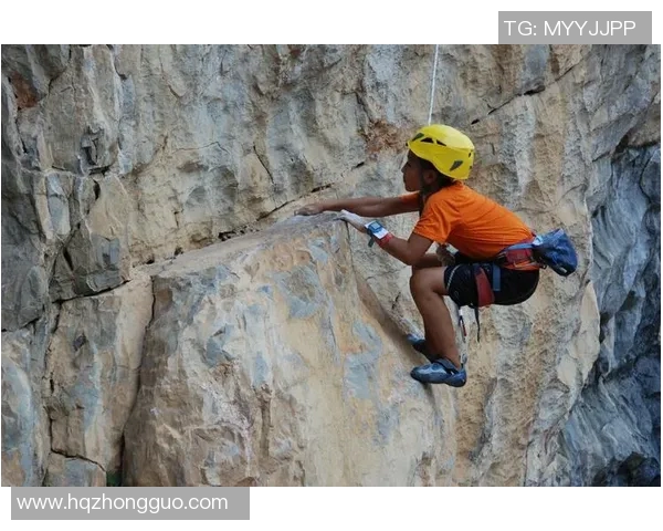 成都攀岩队战术创新引领攀岩赛事新高峰成绩斐然