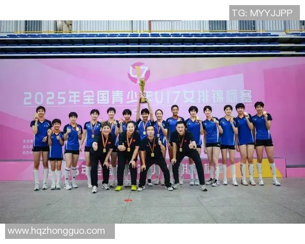 上海排球队实力展现大满贯赛事中的精彩表现与未来展望